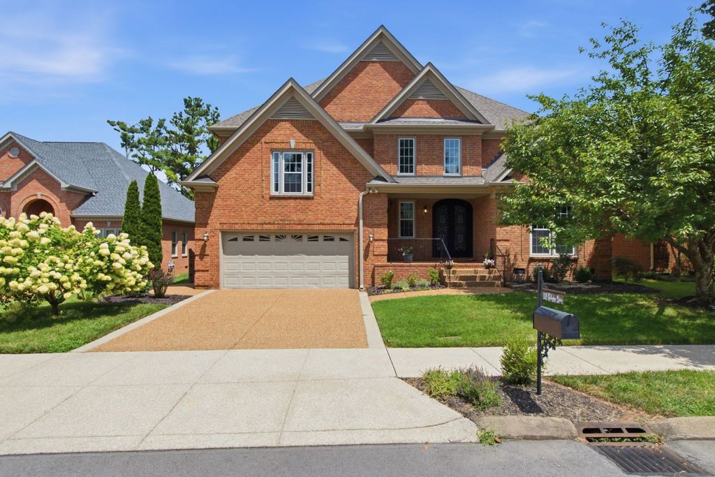 118 Gallagher Dr, Franklin, TN 37064