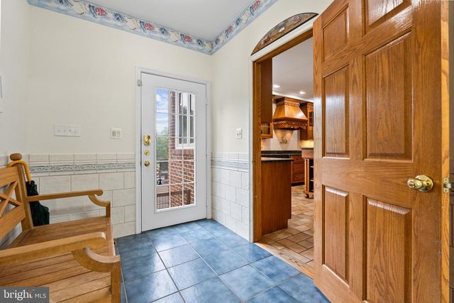 5340 CHANDLEY FARM CIR, Centreville, VA 20120