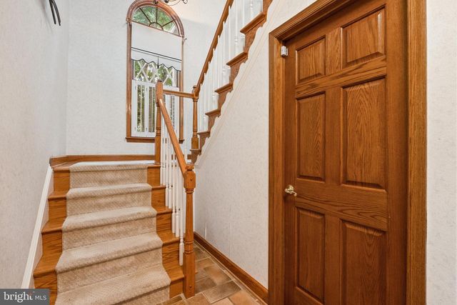 5340 CHANDLEY FARM CIR, Centreville, VA 20120