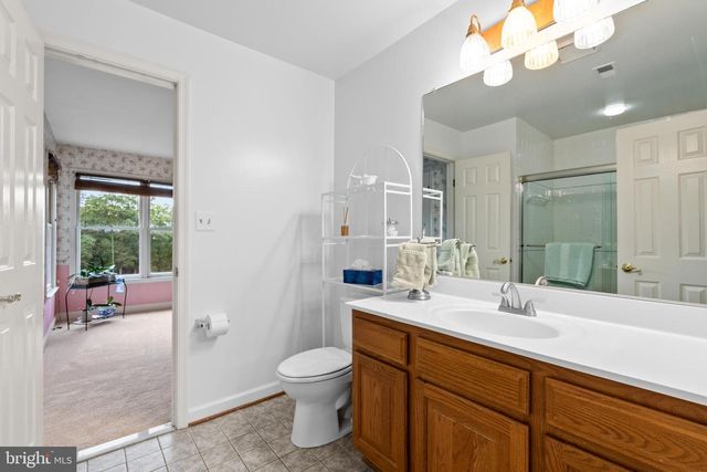 5340 CHANDLEY FARM CIR, Centreville, VA 20120