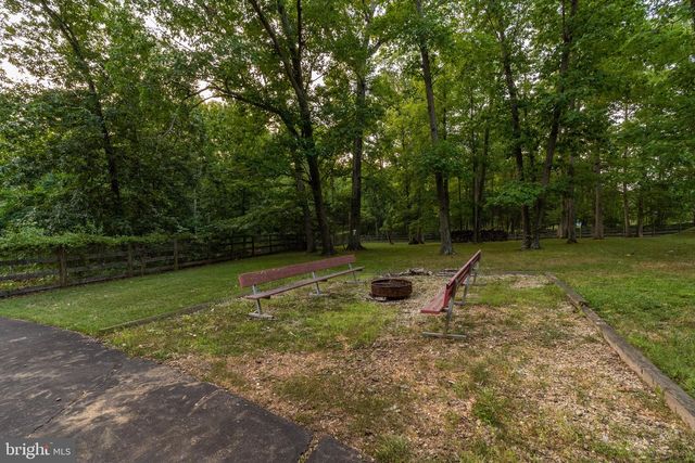 5340 CHANDLEY FARM CIR, Centreville, VA 20120