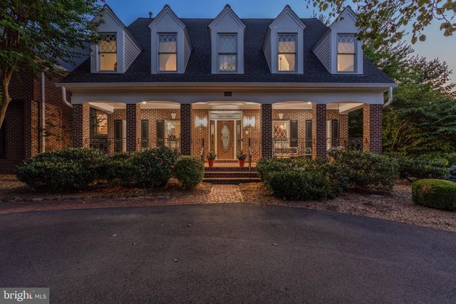 5340 CHANDLEY FARM CIR, Centreville, VA 20120