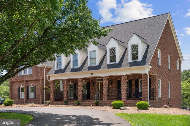 5340 CHANDLEY FARM CIR, Centreville, VA 20120