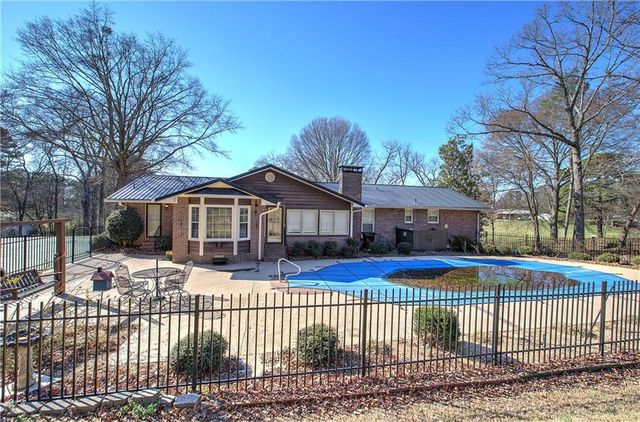 408 Mac Johnson Road NW, Cartersville, GA 30121