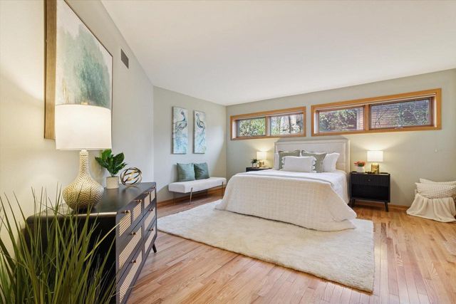 5846 Schumann Drive, Fitchburg, WI 53711