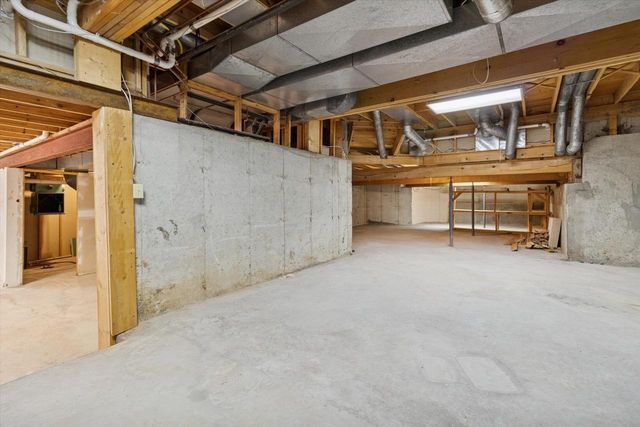 5846 Schumann Drive, Fitchburg, WI 53711