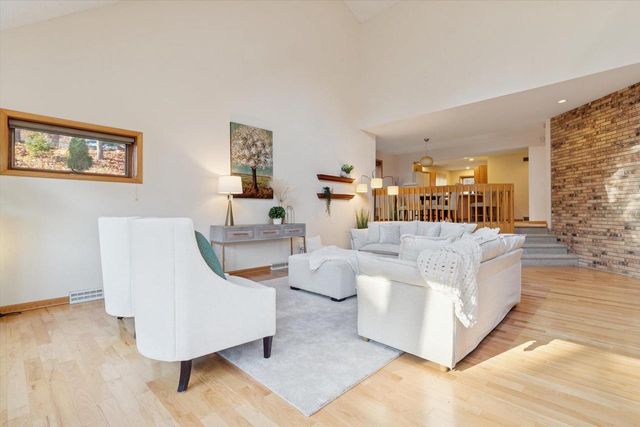 5846 Schumann Drive, Fitchburg, WI 53711