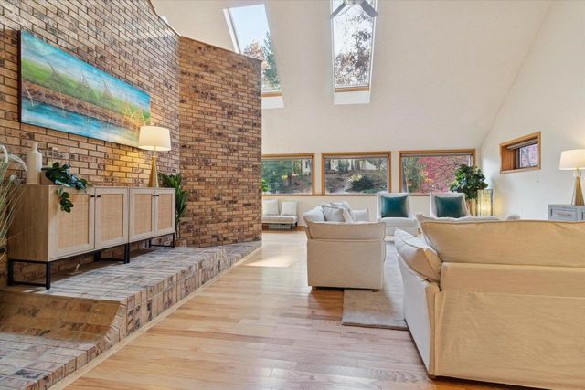 5846 Schumann Drive, Fitchburg, WI 53711