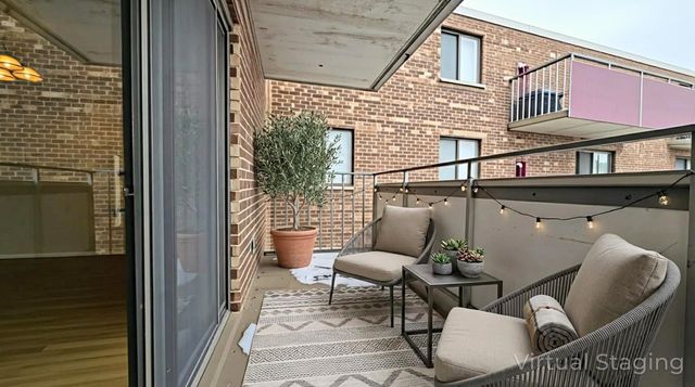 1460 Fairlane Drive 425, Schaumburg, IL 60193