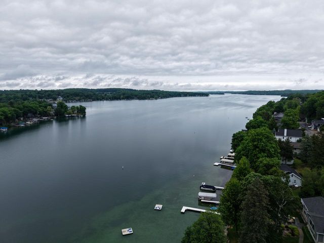 4727 Fontana Beach ROAD, West Bend, WI 53095