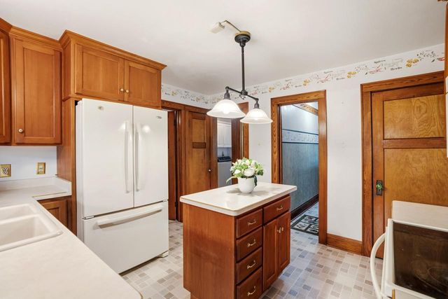 4727 Fontana Beach ROAD, West Bend, WI 53095