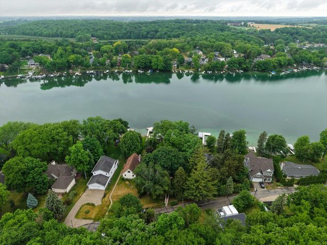 4727 Fontana Beach ROAD, West Bend, WI 53095