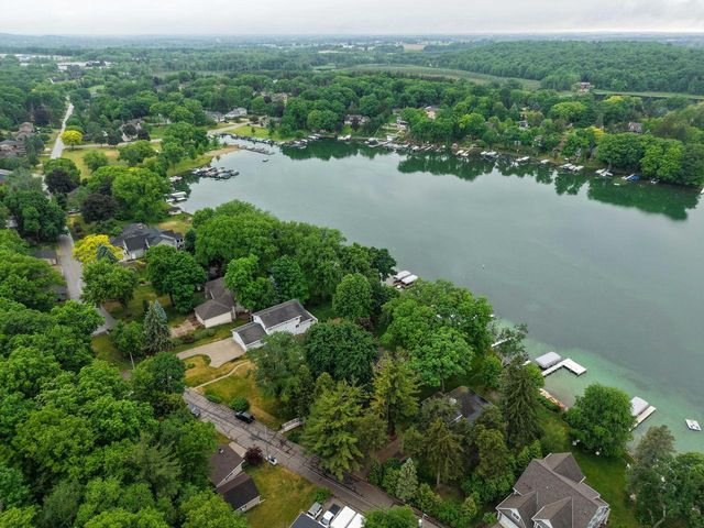 4727 Fontana Beach ROAD, West Bend, WI 53095