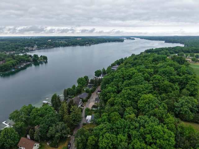 4727 Fontana Beach ROAD, West Bend, WI 53095