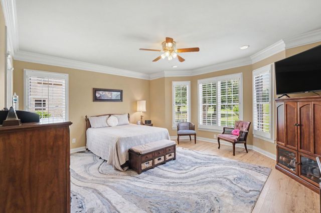 936 Plantation Blvd, Gallatin, TN 37066