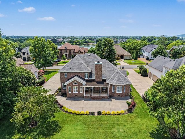 936 Plantation Blvd, Gallatin, TN 37066