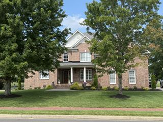 936 Plantation Blvd, Gallatin, TN 37066