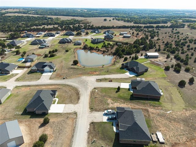 2515 Gallant Fox Terrace, Guthrie, OK 73044