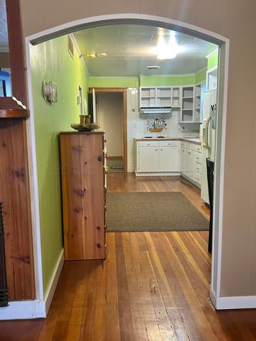 1426 S Main Street, Canadian, TX 79014