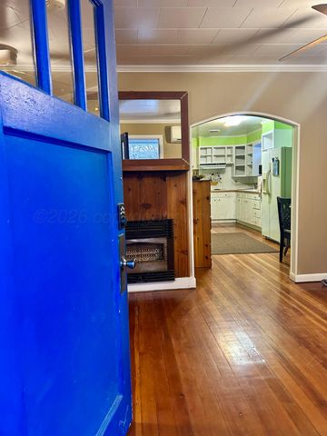 1426 S Main Street, Canadian, TX 79014