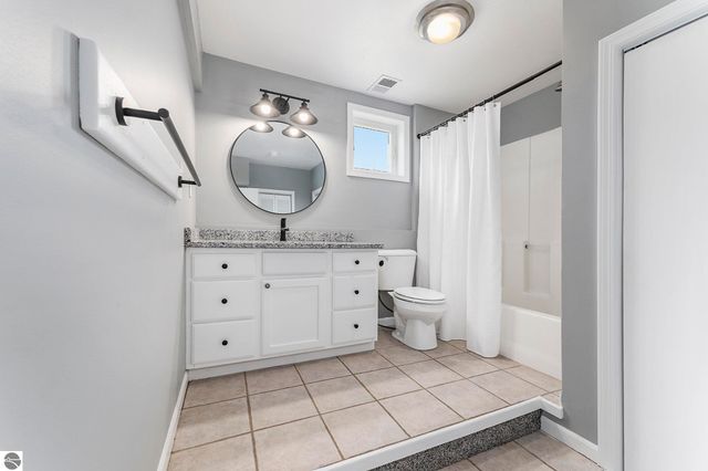 19279 St. Johns Road, Interlochen, MI 49643