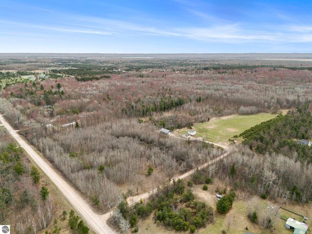 19279 St. Johns Road, Interlochen, MI 49643