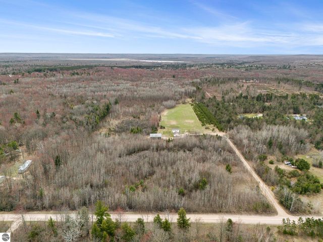 19279 St. Johns Road, Interlochen, MI 49643