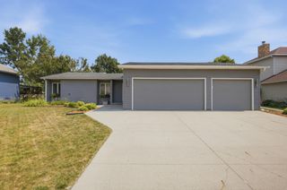 186 Prairiewood Drive S, Fargo, ND 58103