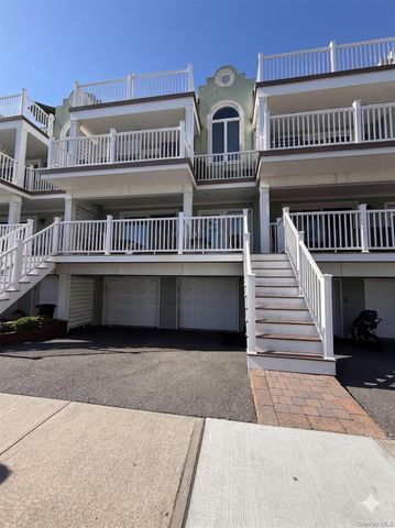 133 W Broadway, Long Beach, NY 11561