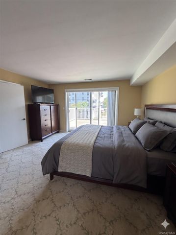 133 W Broadway, Long Beach, NY 11561