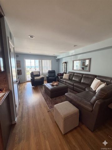 133 W Broadway, Long Beach, NY 11561