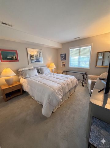 133 W Broadway, Long Beach, NY 11561