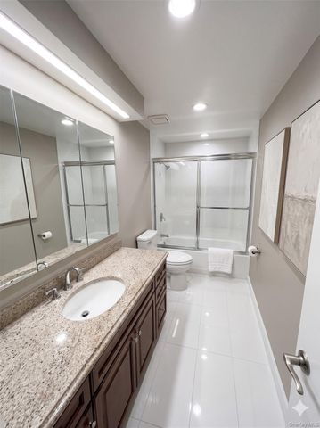 133 W Broadway, Long Beach, NY 11561