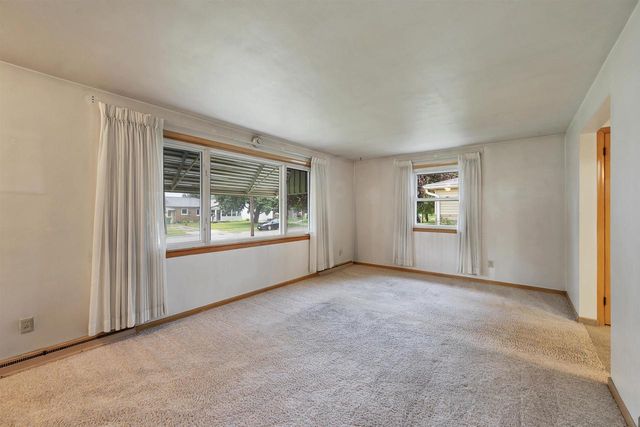 962 COPPENS ROAD, Green Bay, WI 54303