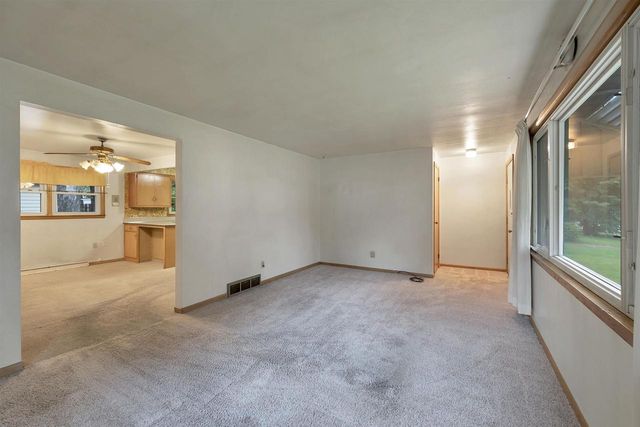 962 COPPENS ROAD, Green Bay, WI 54303