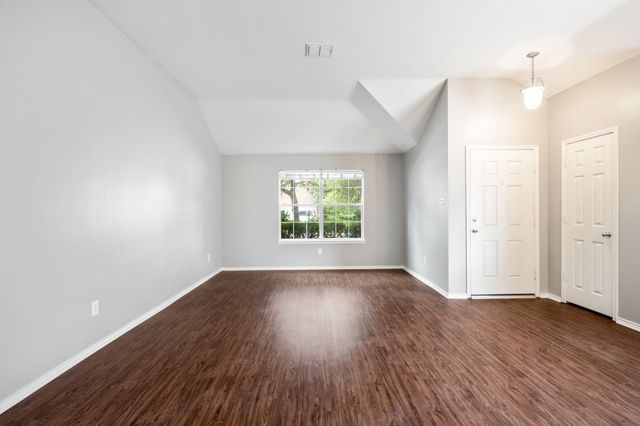 12152 Tacoma Ridge Drive, Fort Worth, TX 76244