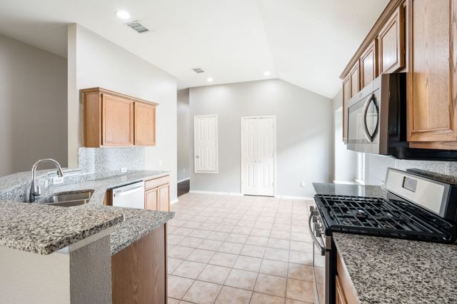 12152 Tacoma Ridge Drive, Fort Worth, TX 76244