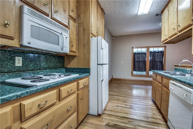 327 S Jefferson Street, Irving, TX 75060