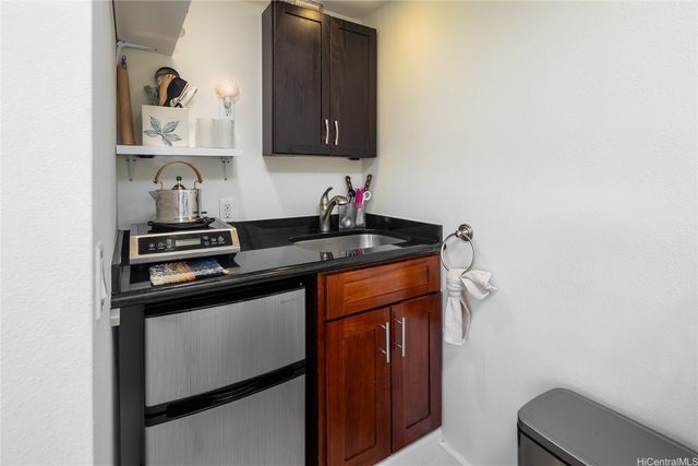 2123 10th Avenue D, Honolulu, HI 96816