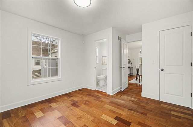 7221 Walnut Street, Kansas City, MO 64114