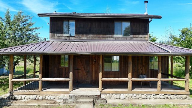10407 133rd Avenue SE, Rainier, WA 98576