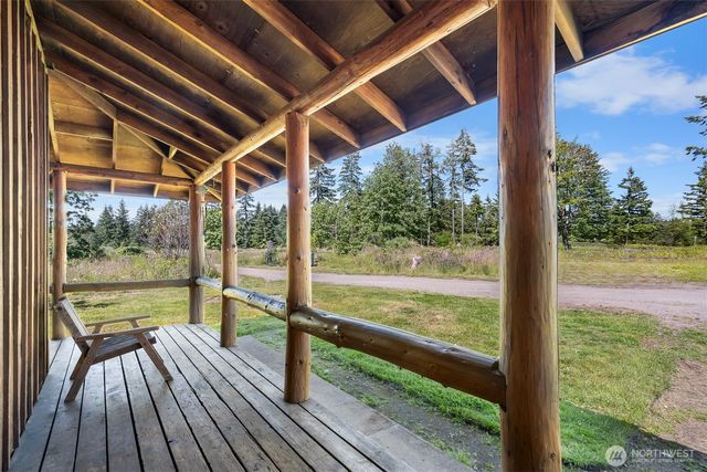 10407 133rd Avenue SE, Rainier, WA 98576