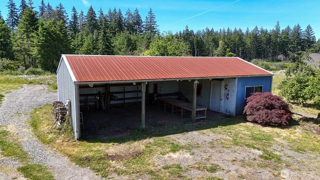 10407 133rd Avenue SE, Rainier, WA 98576