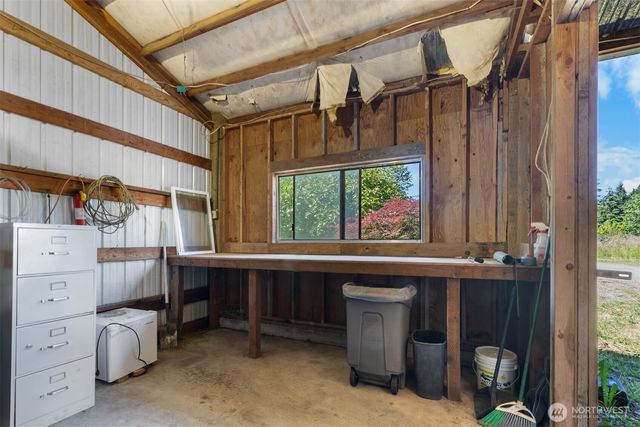 10407 133rd Avenue SE, Rainier, WA 98576