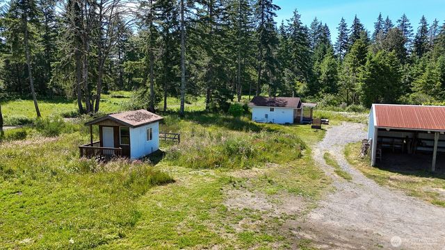10407 133rd Avenue SE, Rainier, WA 98576