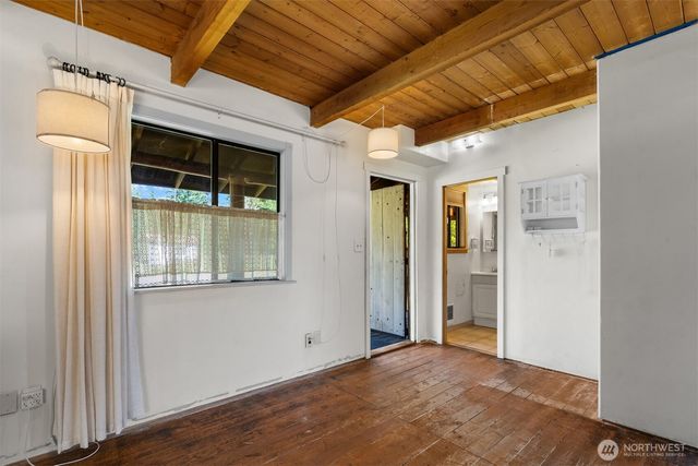 10407 133rd Avenue SE, Rainier, WA 98576