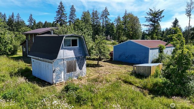10407 133rd Avenue SE, Rainier, WA 98576