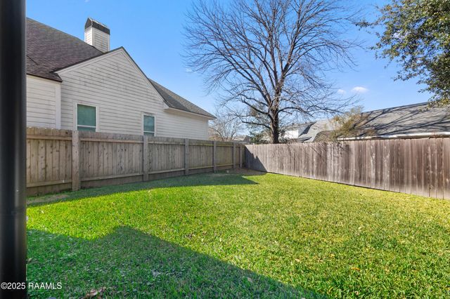 104 Little Hickory Court, Lafayette, LA 70508