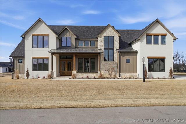 17623 E White Tail Cove, Owasso, OK 74055