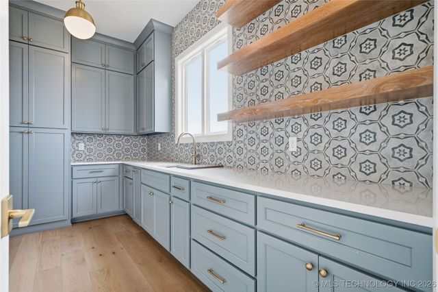 17623 E White Tail Cove, Owasso, OK 74055